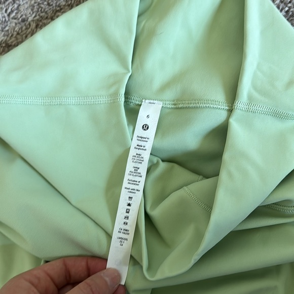 Women’s lululemon wunder under high rise tight 25” full on luxtreme - Picture 3 of 4